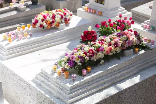 Quelles fleurs choisir pour des obsèques ?